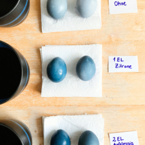 Gefärbte Eier mit Rotkrautsud