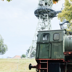 Industriekran Fantasiehäuser Tretbootfahren Familiengarten Eberswalde